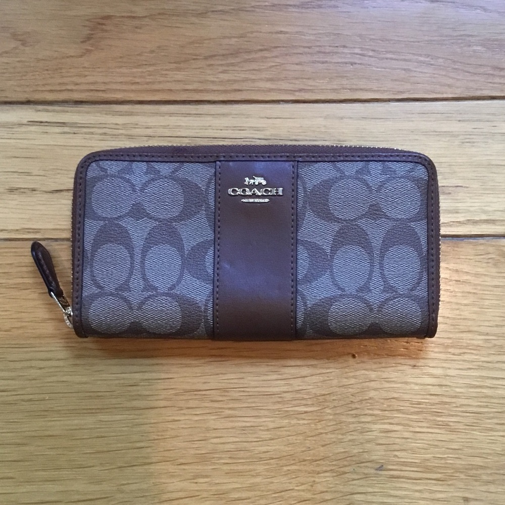 COACH Signature Canvas Leather Long Zip Around Accordion Wallet